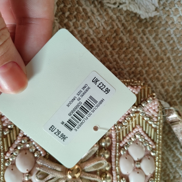 New Look Embellished Rose Gold and Pink Pouch - Picture 9 of 16